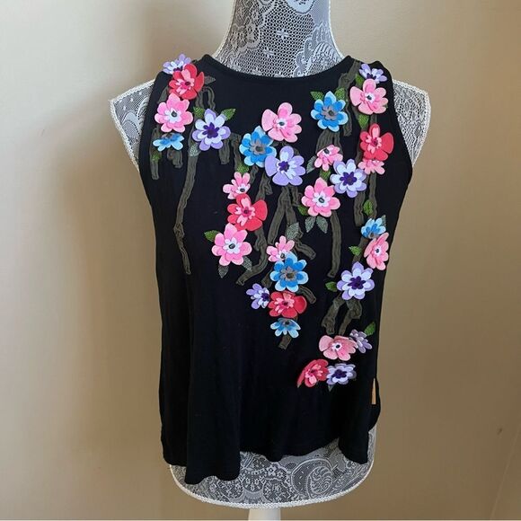 Mamatayoe Corus Floral Embroidered Open Back  Black Tank Sz Small - Picture 4 of 10